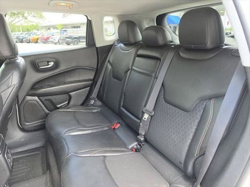 Certified 2018 Jeep Compass Latitude w/ Popular Equipment Group FWD image 16