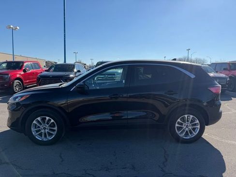 Used 2020 Ford Escape SE image 7