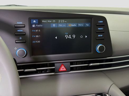 Used 2026 Hyundai Elantra SEL Sport Premium FWD image 17