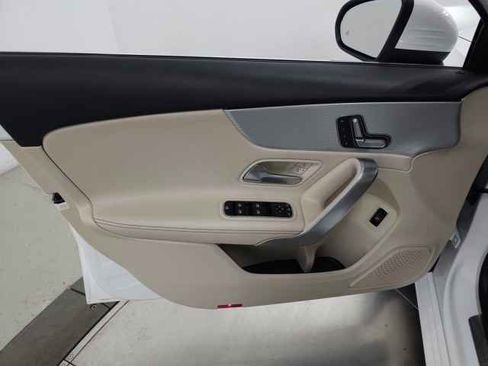 Used 2019 Mercedes-Benz A 220 image 13