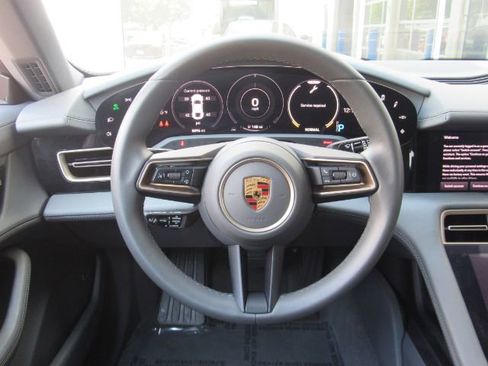 Used 2022 Porsche Taycan 4S image 32