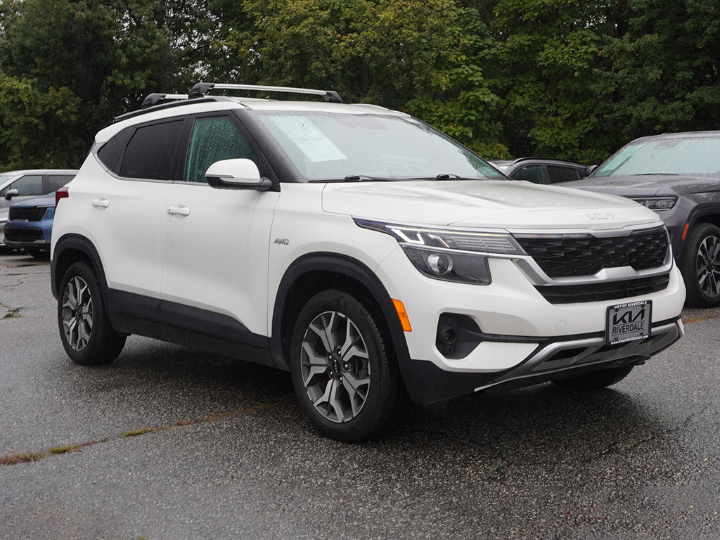 Used 2023 Kia Seltos EX AWD/4WD image 2