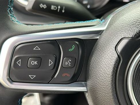 Used 2024 Jeep Wrangler High Altitude image 12