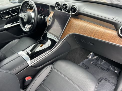 Used 2024 Mercedes-Benz GLC 300 image 8