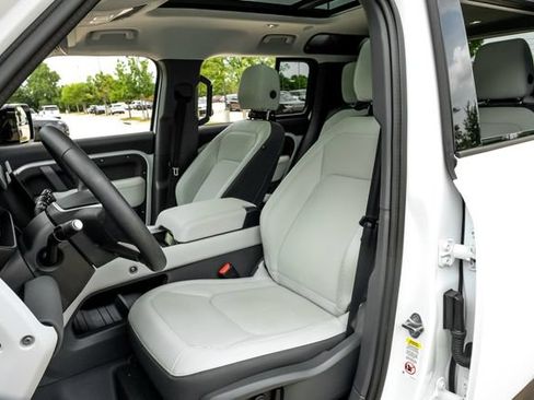 Used 2026 Land Rover Defender 110 S AWD/4WD image 44