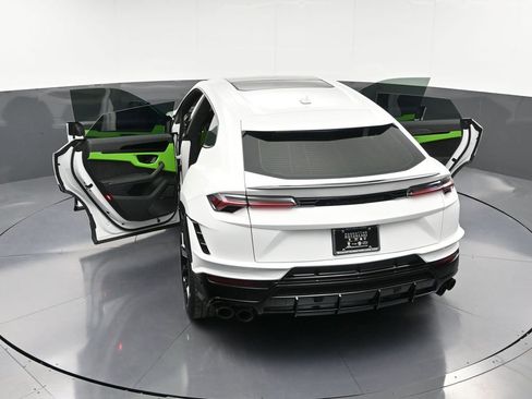 Used 2024 Lamborghini Urus S image 40