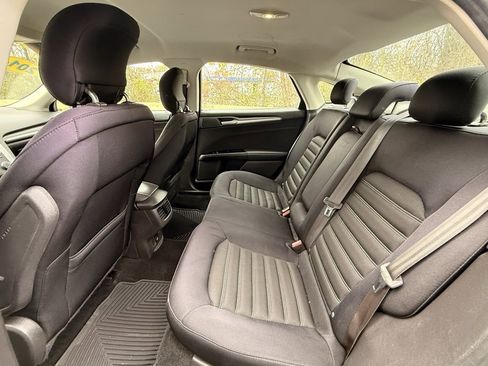 Used 2014 Ford Fusion SE image 14