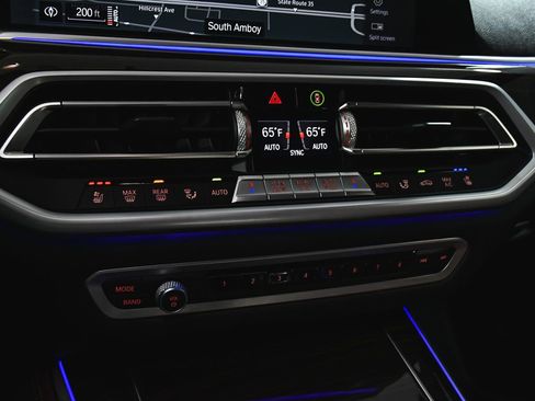 Used 2021 BMW X5 M50i w/ Premium Package AWD/4WD image 36