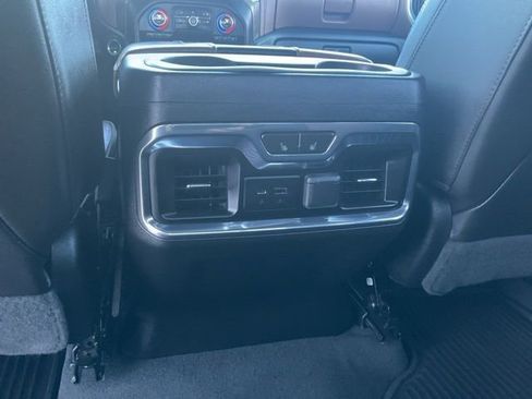 Used 2019 Chevrolet Silverado 1500 High Country w/ Technology Package image 24