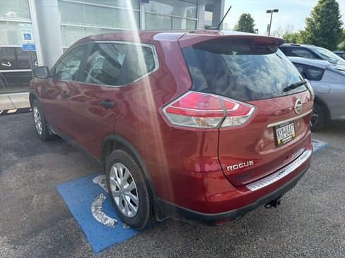 Used 2016 Nissan Rogue S AWD/4WD image 3