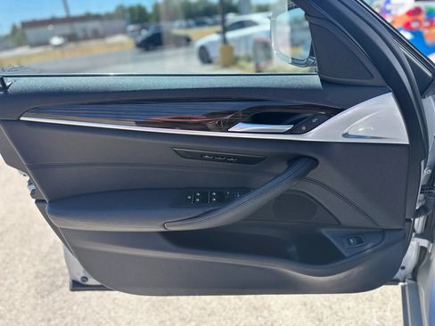 Used 2018 BMW 530i xDrive AWD/4WD image 21