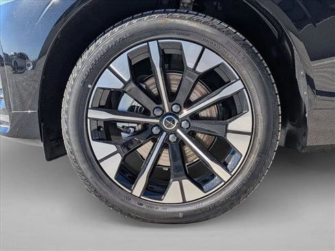 New 2026 Volvo XC60 B5 Plus w/ Climate Package image 11
