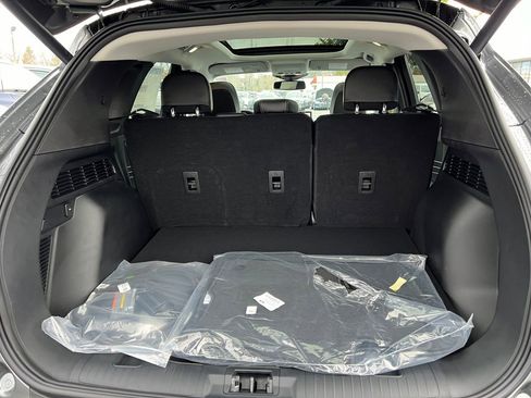 New 2024 Ford Escape SE w/ PHEV Premium Package image 10