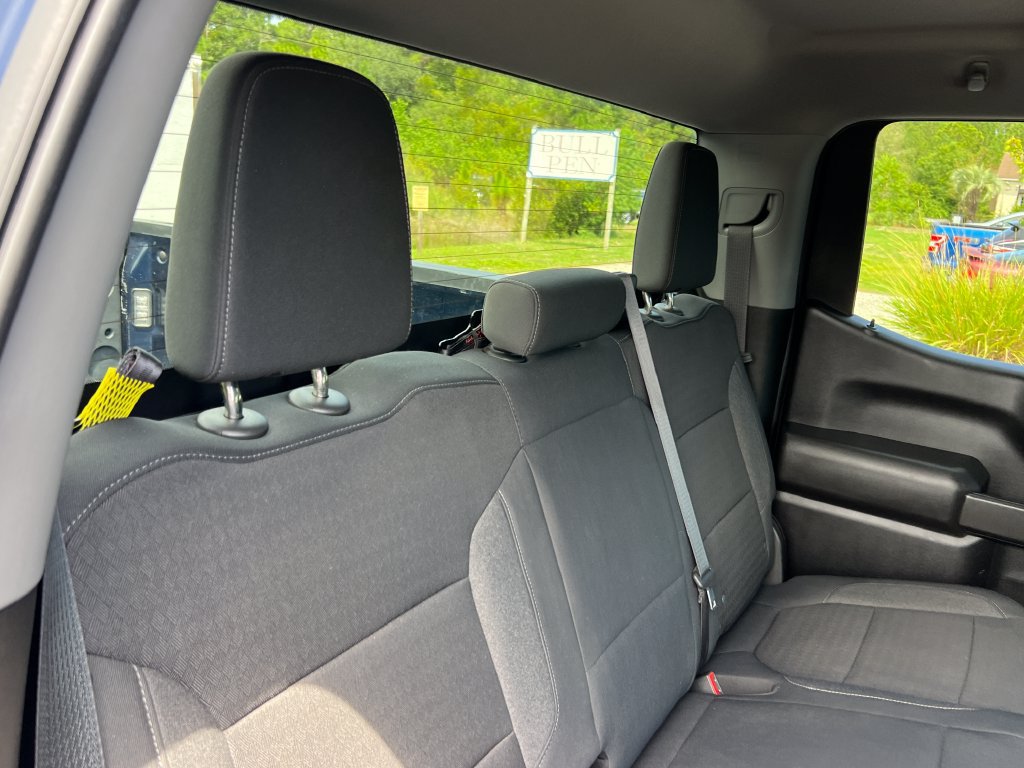 Used 2022 Chevrolet Silverado 1500 LT w/ Safety Package AWD/4WD image 19