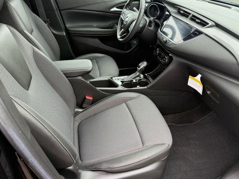 Used 2022 Buick Encore GX Select image 10