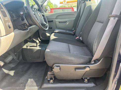 Used 2011 Chevrolet Silverado 1500 W/T w/ LS Package AWD/4WD image 19