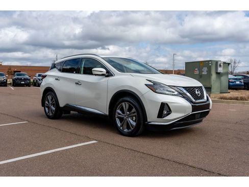 Used 2022 Nissan Murano Platinum w/ Cargo Package image 3