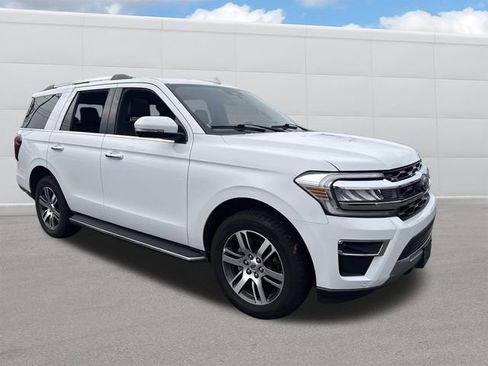 Used 2023 Ford Expedition Limited image 12