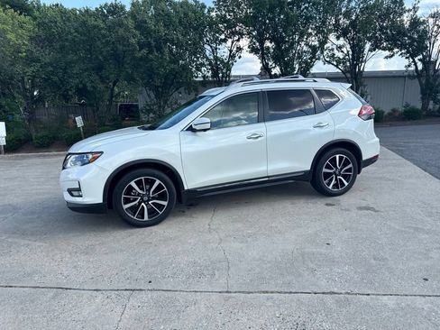 Used 2020 Nissan Rogue SL FWD image 13