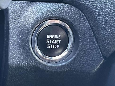 Used 2024 Toyota RAV4 XLE FWD image 30