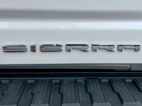 Used 2023 GMC Sierra 3500 Denali w/ Denali Ultimate Package image 14