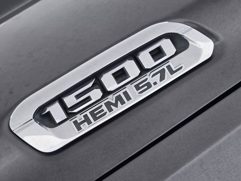 Used 2019 RAM 1500 Laramie image 10