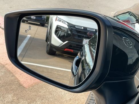 New 2025 Nissan Versa SV w/ Trunk Package image 10