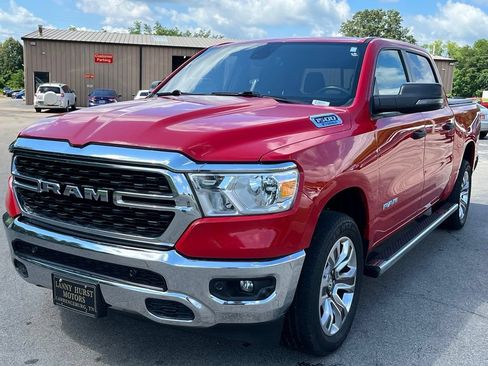 Used 2023 RAM 1500 Big Horn AWD/4WD image 3