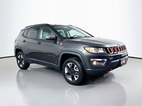 Used 2018 Jeep Compass Trailhawk w/ Navigation Group image 2