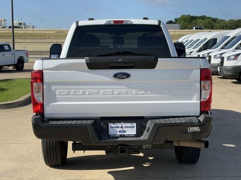 Used 2022 Ford F250 XL w/ Power Equipment Group RWD image 7