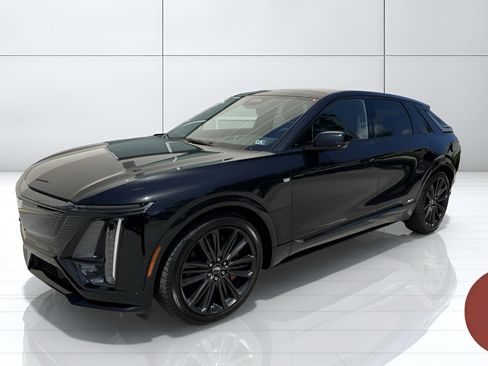 Used 2026 Cadillac Lyriq V AWD/4WD image 4