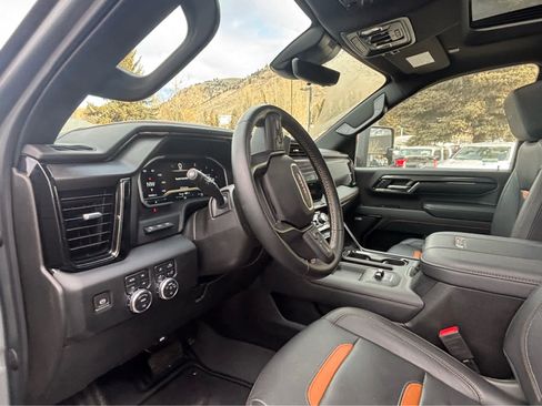 Used 2024 GMC Sierra 2500 AT4 w/ AT4 Premium Plus Package image 30