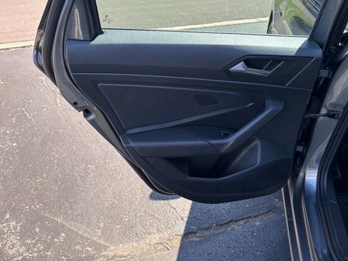 Used 2020 Volkswagen Jetta R-Line image 22