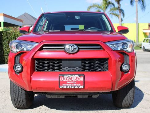 Used 2024 Toyota 4Runner SR5 image 10