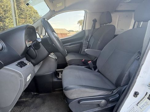 Used 2019 Nissan NV200 S FWD image 11