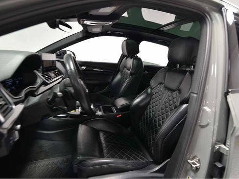 Used 2021 Audi SQ5 Prestige w/ Prestige Package image 8