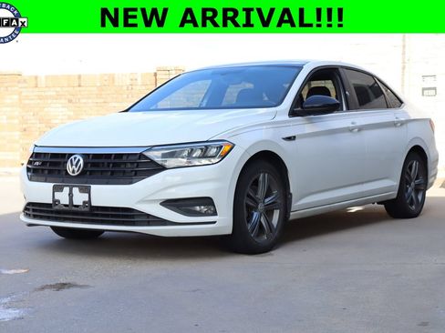 Used 2020 Volkswagen Jetta R-Line FWD image 1