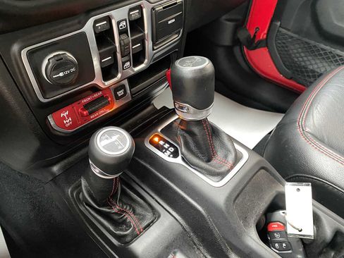 Used 2018 Jeep Wrangler Unlimited Rubicon AWD/4WD image 23