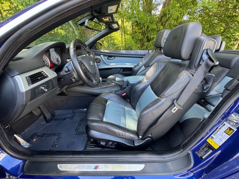 Used 2012 BMW M3 Convertible RWD image 32