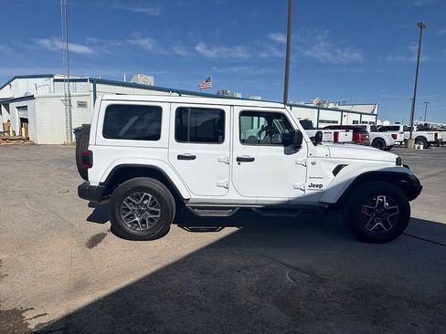 Used 2024 Jeep Wrangler Sahara image 6