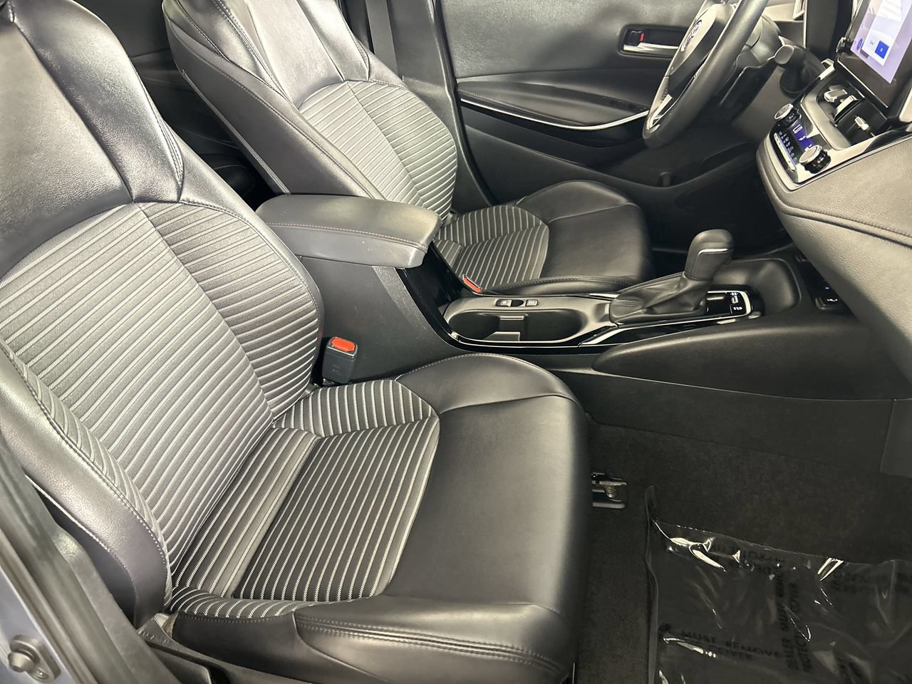 Used 2024 Toyota Corolla XSE FWD image 27