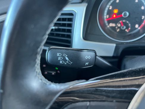 Used 2019 Volkswagen Atlas SE w/ Towing Package image 17