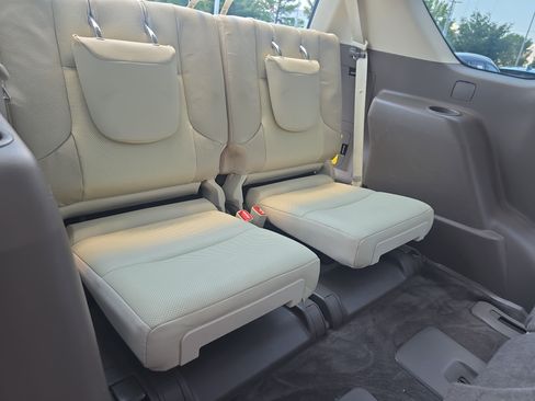 Used 2014 Lexus GX 460 w/ Premium Package AWD/4WD image 12