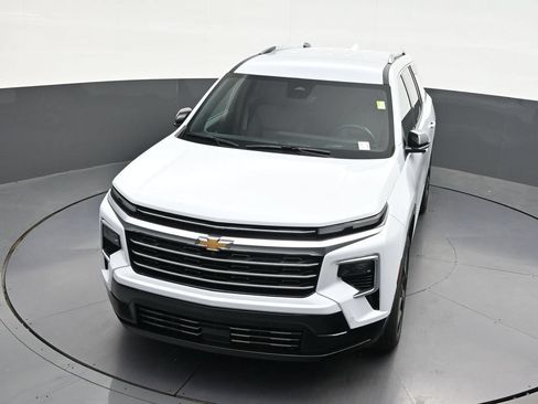 Used 2026 Chevrolet Traverse High Country FWD image 25