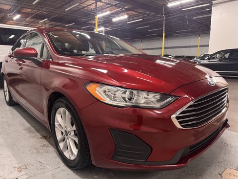Used 2019 Ford Fusion SE FWD image 7