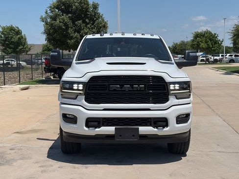Used 2023 RAM 2500 Limited AWD/4WD image 2