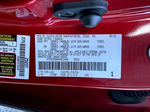 Used 2022 Toyota Tundra Platinum w/ Advanced Package image 31