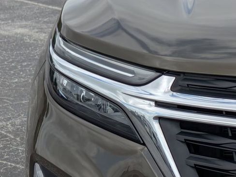 Certified 2024 Chevrolet Equinox LT w/ LPO, Floor Liner Package image 7