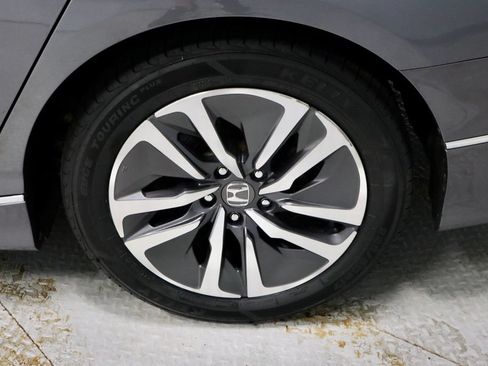 Used 2020 Honda Accord Touring image 19
