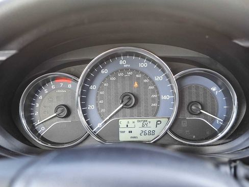 Used 2014 Toyota Corolla LE image 22